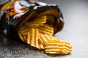 potato-chips-bag-open
